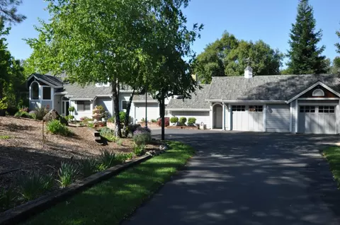 8024 Macie Cir, Redding, CA 96001 photo 6