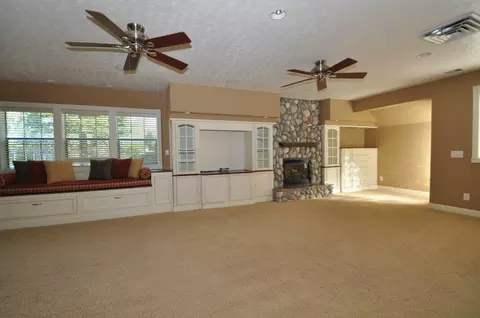8024 Macie Cir, Redding, CA 96001 photo 11