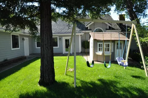 8024 Macie Cir, Redding, CA 96001 photo 10