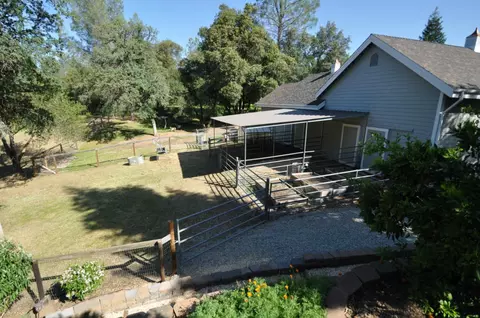8024 Macie Cir, Redding, CA 96001 photo 9