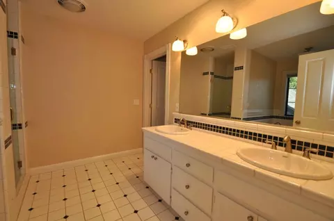 8024 Macie Cir, Redding, CA 96001 photo 23