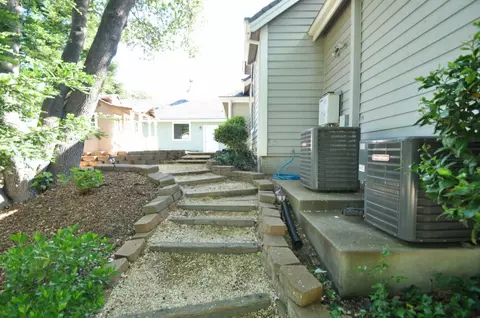 8024 Macie Cir, Redding, CA 96001 photo 28