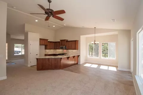 3290 Piper Way, Redding, CA 96001 photo 13