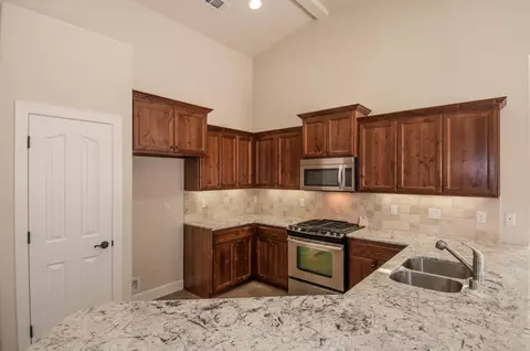 3290 Piper Way, Redding, CA 96001 photo 3