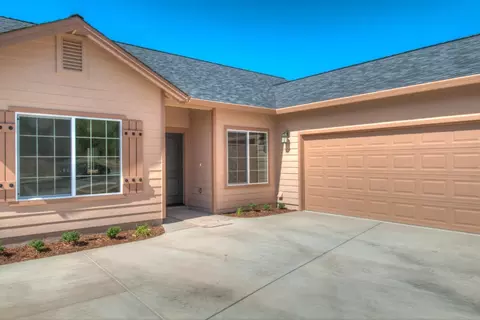 3290 Piper Way, Redding, CA 96001 photo 2