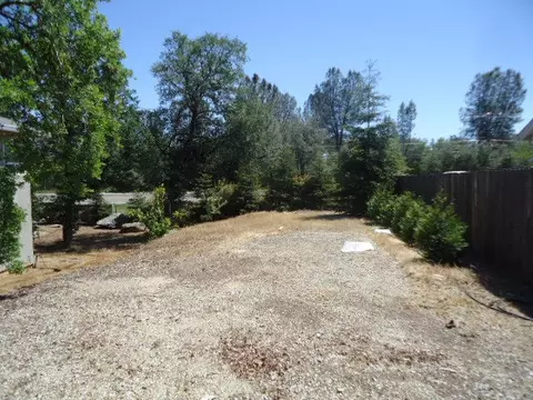 4695 Nantucket Dr, Redding, CA 96001 photo 18
