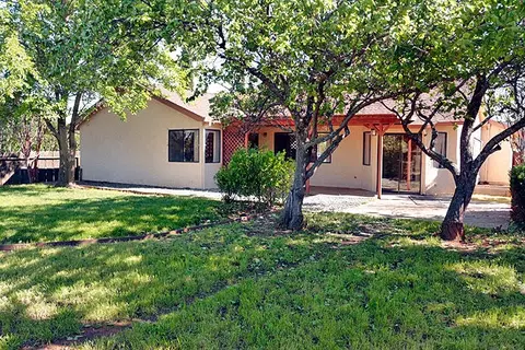 2180 Cilantro Dr, Redding, CA 96003 photo 2
