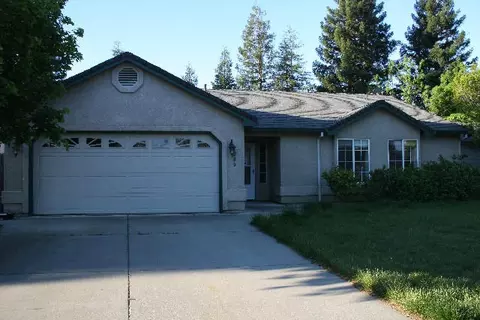 286 Pinon Way, Red Bluff, CA 96080 photo 1