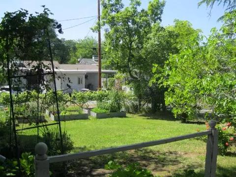 2810 Yuba St, Redding, CA 96001 photo 13