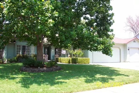 4684 Dandelion Dr, Redding, CA 96002 photo 4