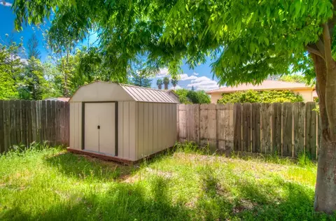 2531 Wilson, Redding, CA 96002 photo 13