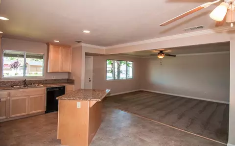 2531 Wilson, Redding, CA 96002 photo 6