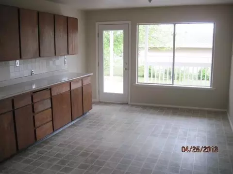 1717 Logan St, Redding, CA 96001 photo 13