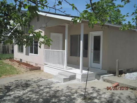1717 Logan St, Redding, CA 96001 photo 3