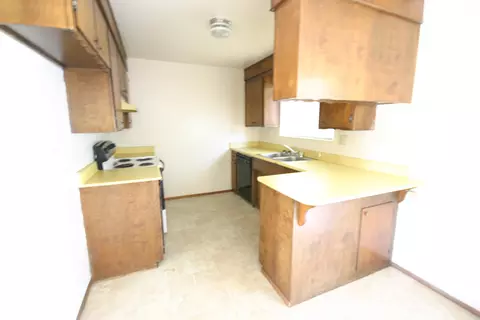 3154 Island Dr, Redding, CA 96001 photo 3