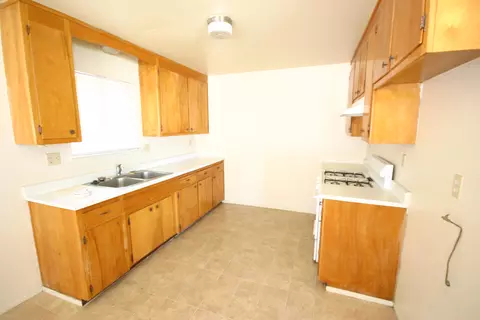 2565 Shasta View Dr, Redding, CA 96003 photo 4