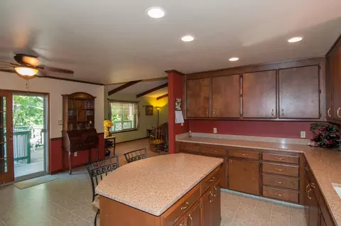 486 Peppertree Ln, Redding, CA 96003 photo 8