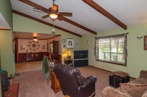 486 Peppertree Ln, Redding, CA 96003 photo 11