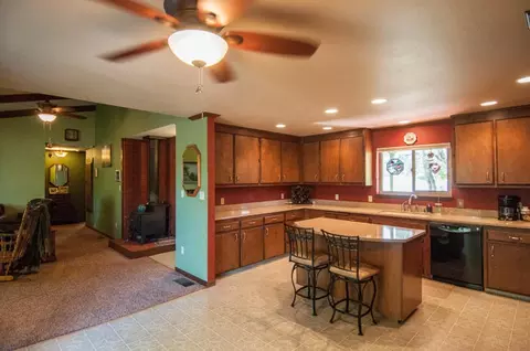 486 Peppertree Ln, Redding, CA 96003 photo 7