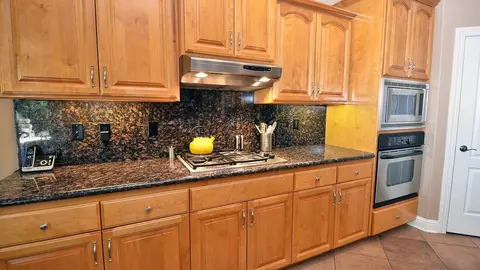 2994 Ross Creek Ct, Redding, CA 96002 photo 9