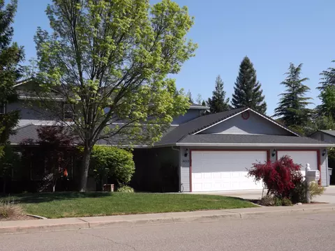 3212 Lake Redding Dr, Redding, CA 96003 photo 1