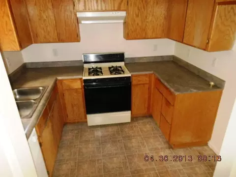 11383 Balboa Dr, Redding, CA 96003 photo 4