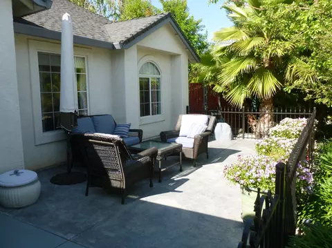 1752 Record Ln, Redding, CA 96001 photo 9