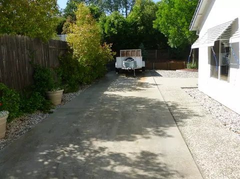 1752 Record Ln, Redding, CA 96001 photo 27