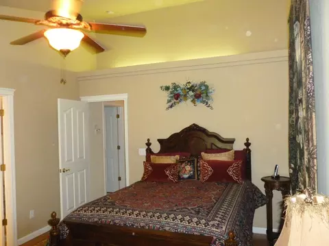 1752 Record Ln, Redding, CA 96001 photo 14