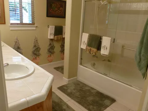 1752 Record Ln, Redding, CA 96001 photo 17