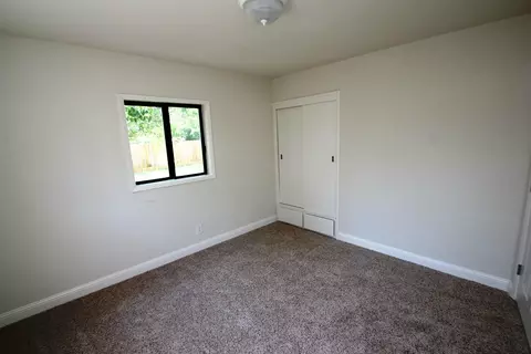 1104 C, Redding, CA 96002 photo 9