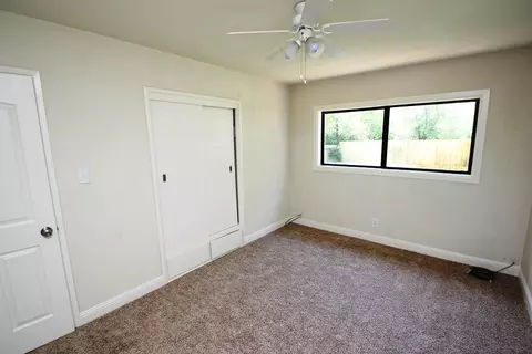 1104 C, Redding, CA 96002 photo 8