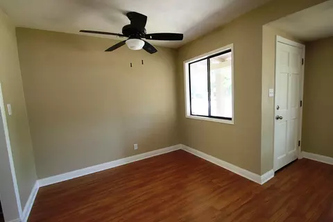 1104 C, Redding, CA 96002 photo 6