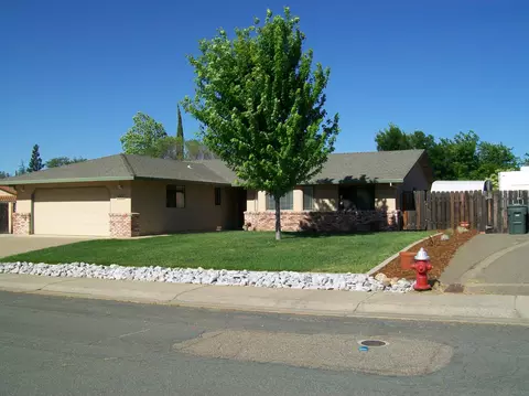 1668 Kildare Dr, Redding, CA 96001 photo 1