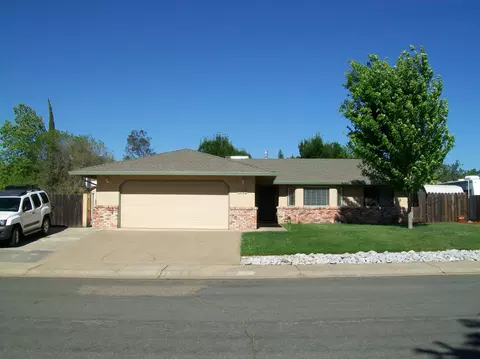 1668 Kildare Dr, Redding, CA 96001 photo 4