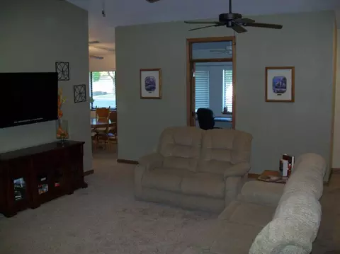 1668 Kildare Dr, Redding, CA 96001 photo 8