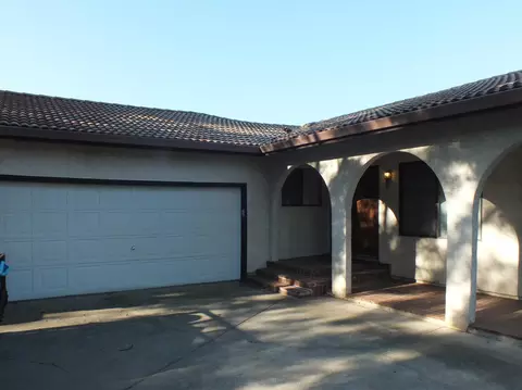 2651 Rainbow Ln, Redding, CA 96002 photo 1