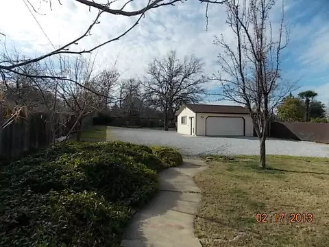 1325 Mistletoe Ln, Redding, CA 96002 photo 12
