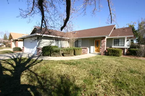 2517 Candlewood Dr, Redding, CA 96003 photo 1