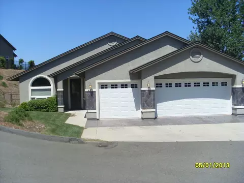 467 River Park, Redding, CA 96003 photo 2