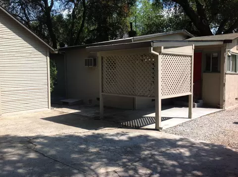 1468 Benton, Redding, CA 96001 photo 4