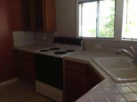 1468 Benton, Redding, CA 96001 photo 6