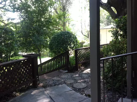 1468 Benton, Redding, CA 96001 photo 2