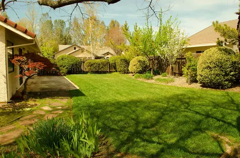 1755 Vinson Dr, Redding, CA 96003 photo 20