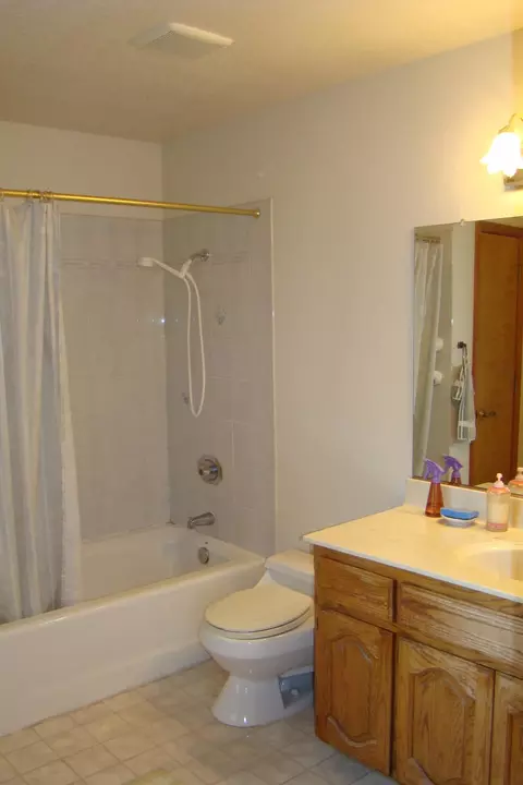 410 Woodcliff Dr, Redding, CA 96003 photo 11