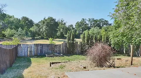 1215 Aloha Ct, Red Bluff, CA 96080 photo 3