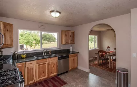 22014 Lone Tree Rd, Anderson, CA 96007 photo 4