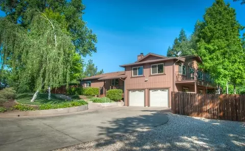 2754 Wyndham Ln, Redding, CA 96001 photo 1