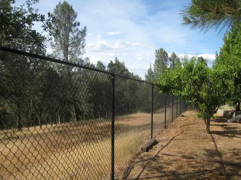 2447 Cumberland Dr, Redding, CA 96001 photo 15