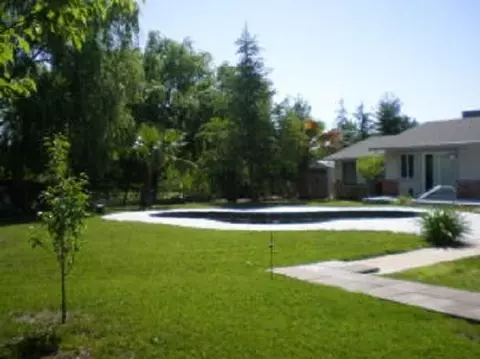 5856 Mountain View Dr, Redding, CA 96003 photo 3